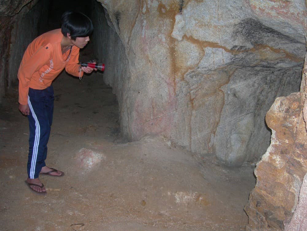The secret tunnel in Dalat 2