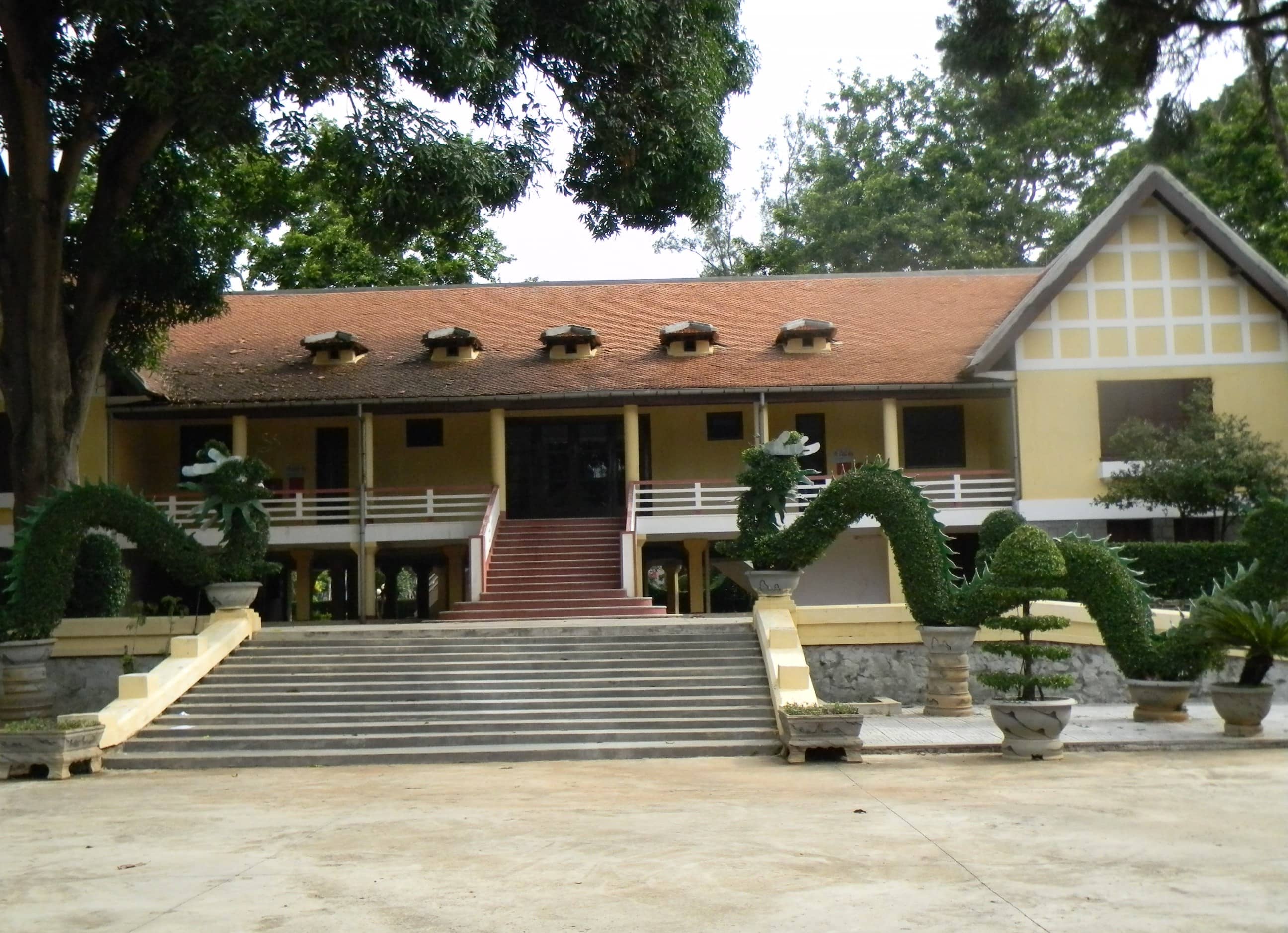 BAO DAI'S PALACE
