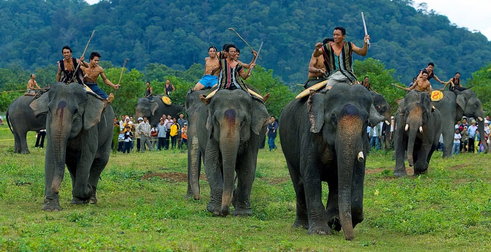 THE ELEPHANT RACING FESTIVAL IN DAKLAK 2