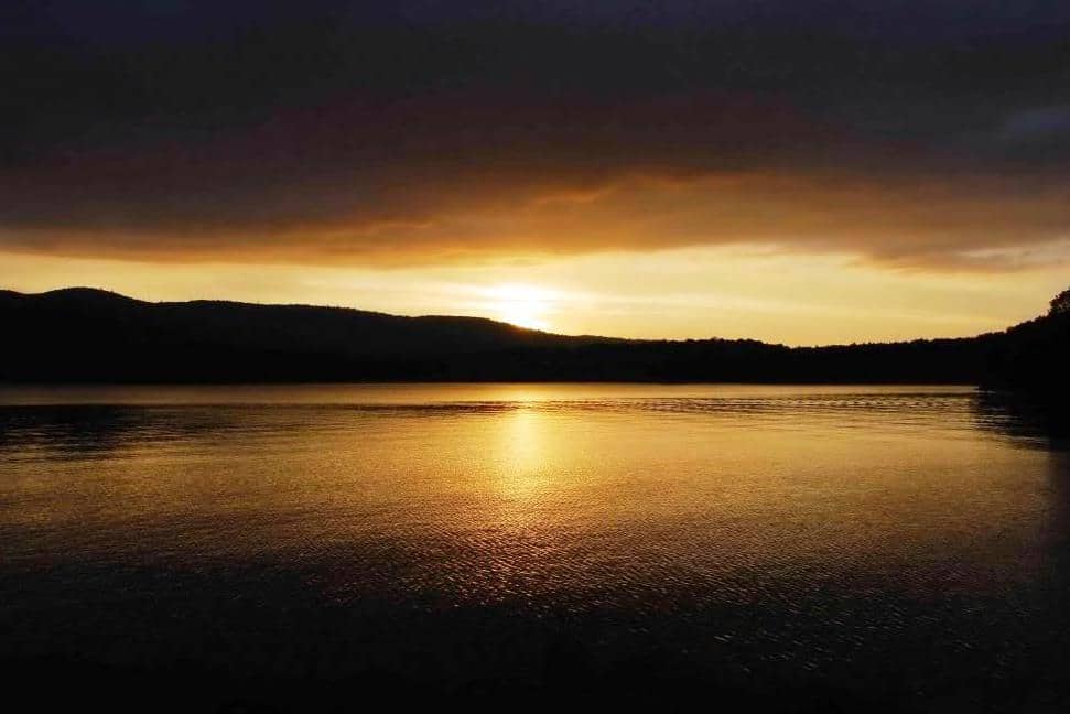 The sunset at Tuyen Lam lake