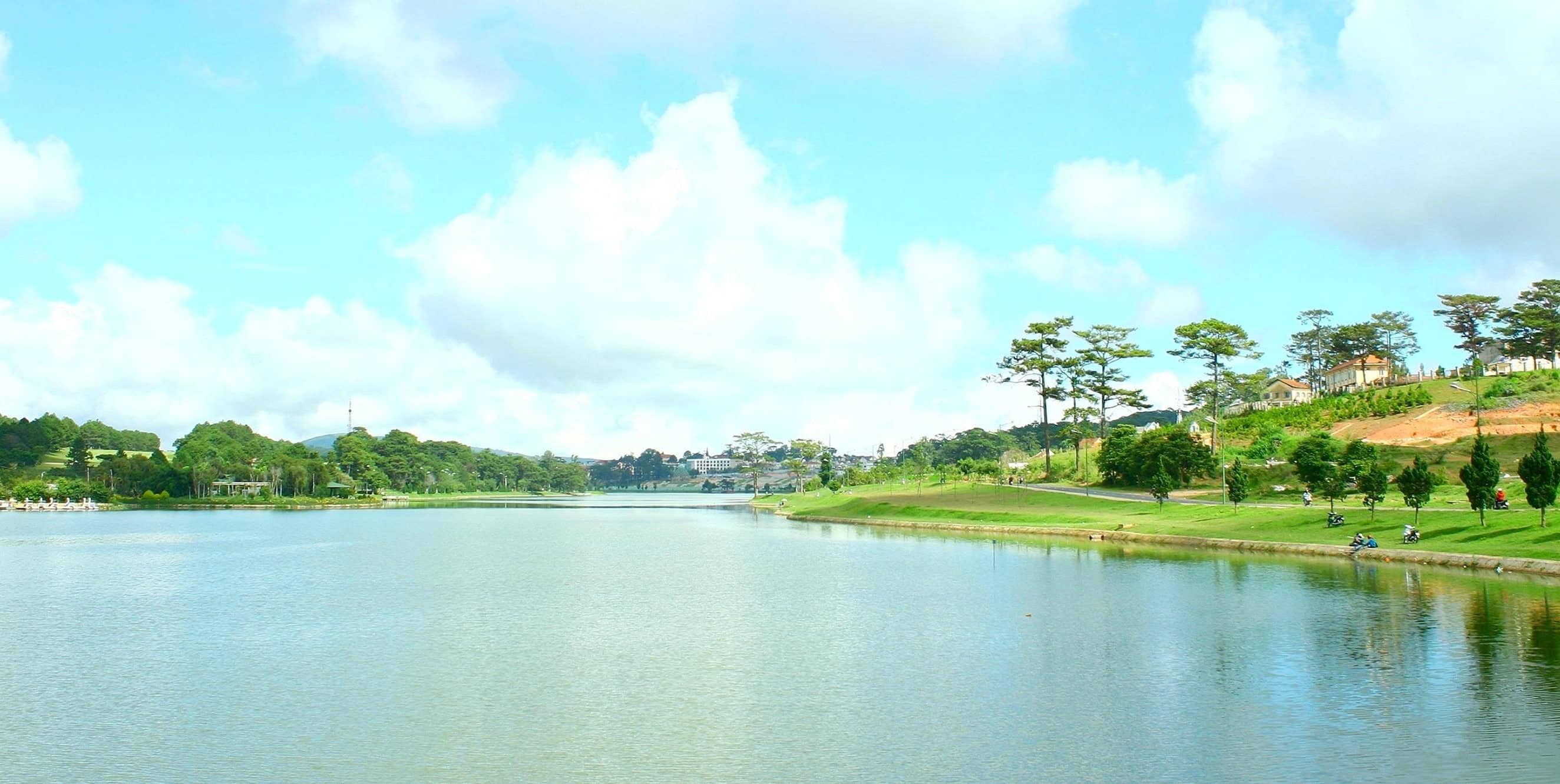 xuan huong lake dalat